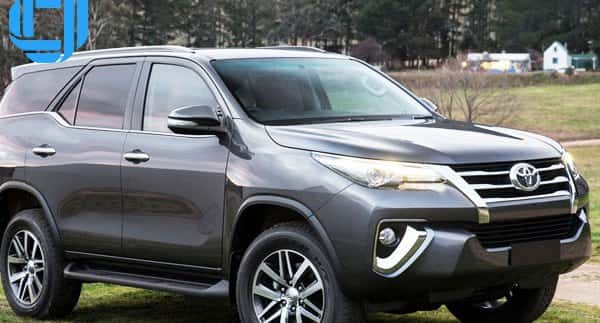 bảng giá xe du lịch fortuner 7 chổ đà nẵng giá tốt