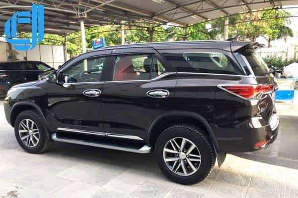 Cho thuê xe du lịch Fortuner 7 chỗ tại Đà Nẵng theo tuyến giá rẻ