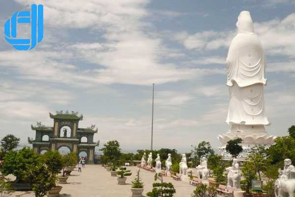 Tour di sản miền Trung 6 ngày 5 đêm khởi hành hằng ngày