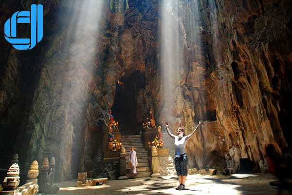 Tour Ngũ Hành Sơn Hội An 1 ngày bí ẩn 2 danh thắng